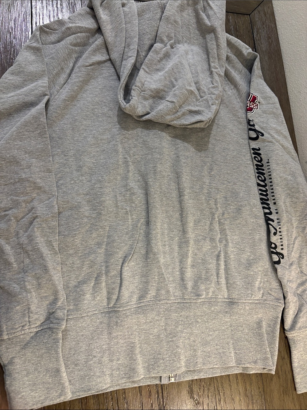 NWT [camp david] UMass Massachusetts Minutemen NCAA Zip-Up Sweatshirt Women’s S - Picture 8 of 10
